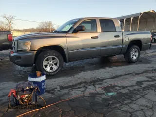 2009 Dodge Dakota with VIN 1D3HE38K09S818834, listed as a Copart auction lot 88713675 with 152,083 mi miles and Salvage title. Bid and sale history available at DreamBid. Image 1.