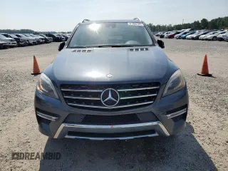 2013 Mercedes-Benz M 550 z VIN 4JGDA7DB8DA156494, wystawiony jako Copart lot #61988185 z przebiegiem 169 029 mil mil oraz Czysty tytuł • Clean title. Historia ofert i sprzedaży dostępna na DreamBid. Obrazek 5.