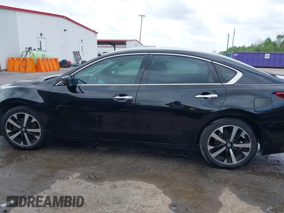 2018 Nissan Altima SR with VIN 1N4AL3AP5JC135313, listed as a IAAI auction lot 41964455 with 86,042 mi miles and . Bid and sale history available at carsss.com. Image 14.