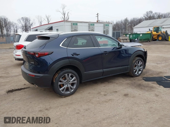 2025 Mazda CX-30 S Preferred with VIN 3MVDMBCMXSM752383, listed as a IAAI auction lot 41555027 with 785 mi miles and . Bid and sale history available at DreamBid. Image 4.