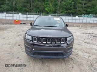 2018 Jeep Compass Sport with VIN 3C4NJCAB0JT335333, listed as a IAAI auction lot 42231636 with Not provided miles and . Bid and sale history available at DreamBid. Image 6.