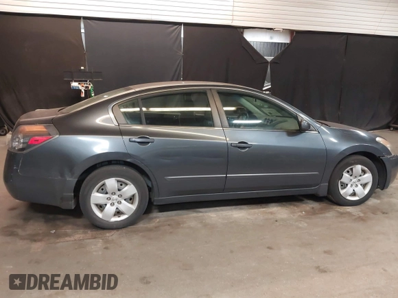 2008 Nissan Altima 2.5 S with VIN 1N4AL21E28C214070, listed as a IAAI auction lot 37537543 with 30,659 mi miles. Bid and sale history available at carsss.com. Image 13.
