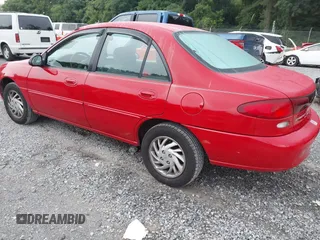 1997 Ford Escort LX z VIN 1FALP13P6VW375778, wystawiony jako IAAI lot #42787699 z przebiegiem 86 715 mil mil oraz . Historia ofert i sprzedaży dostępna na DreamBid. Obrazek 3.