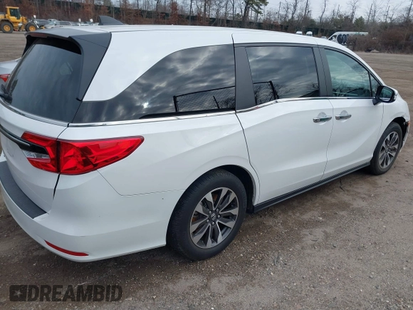 2024 Honda Odyssey EX-L with VIN 5FNRL6H66RB003316, listed as a IAAI auction lot 41304872 with 12,810 mi miles and . Bid and sale history available at DreamBid. Image 4.