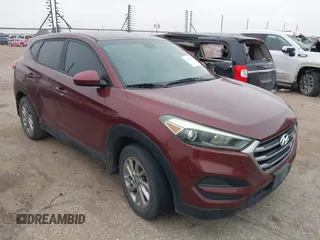 2017 Hyundai Tucson SE z VIN KM8J23A47HU431498, wystawiony jako IAAI lot #42425577 z przebiegiem 83 014 mil mil oraz . Historia ofert i sprzedaży dostępna na DreamBid. Obrazek 1.