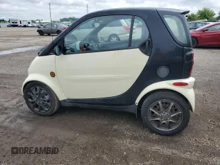2006 Smart fortwo with VIN WMEAJ00F86J249141, listed as a Copart auction lot 63911255 with 191,810 mi miles and Clean title. Bid and sale history available at DreamBid. Image 2.