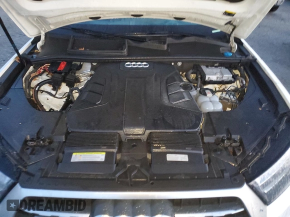 2019 Audi Q7 Prestige z VIN WA1VAAF71KD030692, wystawiony jako Copart lot #84958034 z przebiegiem 90 821 mil mil oraz Szkoda całkowita • Salvage title. Historia ofert i sprzedaży dostępna na DreamBid. Obrazek 14.
