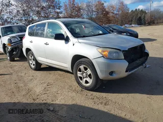 2008 Toyota RAV4 with VIN JTMBD33V485195086, listed as a IAAI auction lot 41668051 with 200,403 mi miles. Bid and sale history available at carsss.com. Image 1.
