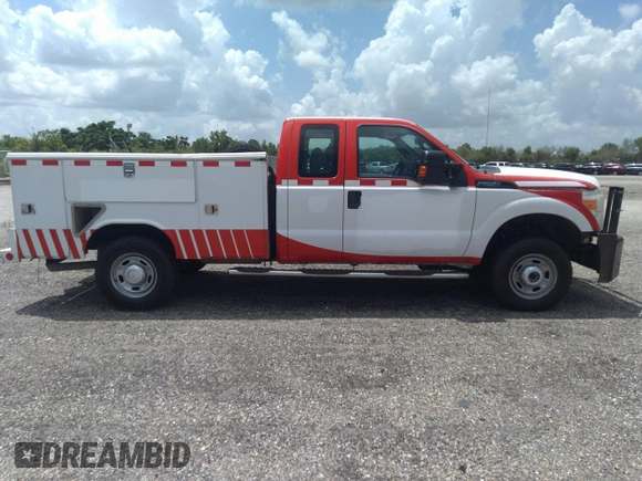 2016 Ford F-250 XL with VIN 1FD7X2B64GEC87424, listed as a IAAI auction lot 42014960 with 557,866 mi miles and . Bid and sale history available at DreamBid. Image 13.
