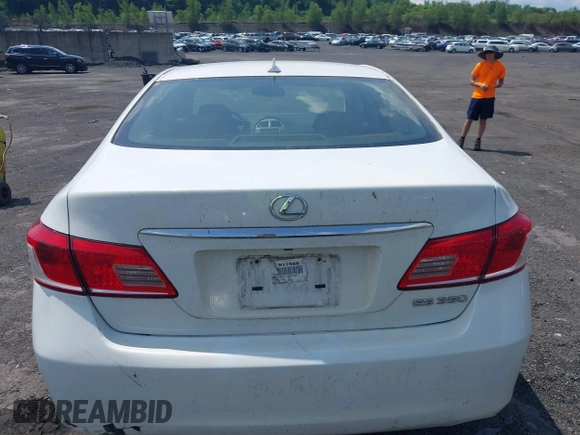 2012 Lexus ES 330 z VIN JTHBK1EG9C2488242, wystawiony jako IAAI lot #42603759 z przebiegiem 342 905 mil mil oraz . Historia ofert i sprzedaży dostępna na DreamBid. Obrazek 16.