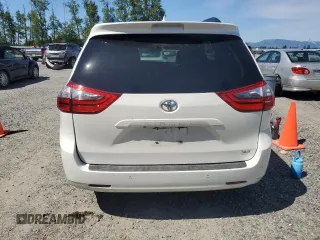 2020 Toyota Sienna XLE Auto Access Seat with VIN 5TDYZ3DC5LS077219, listed as a Copart auction lot 58377395 with 104,517 mi miles and Salvage title. Bid and sale history available at DreamBid. Image 6.