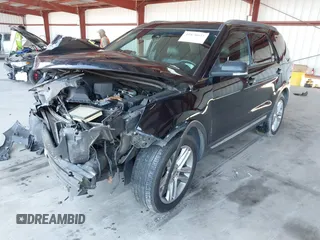 2017 Ford Explorer XLT with VIN 1FM5K7D83HGA69904, listed as a IAAI auction lot 41878052 with Not Provided miles and . Bid and sale history available at carsss.com. Image 2.