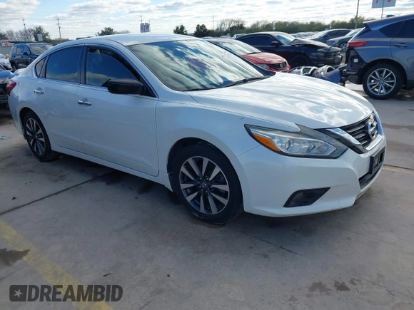 2017 Nissan Altima SV z VIN 1N4AL3AP2HC219101, wystawiony jako IAAI lot #41313212 z przebiegiem 98 092 mil mil oraz . Historia ofert i sprzedaży dostępna na DreamBid. Obrazek 1.