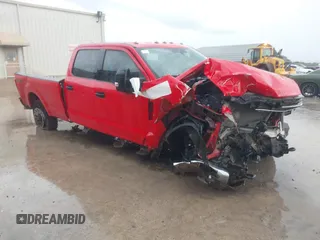 2022 Ford F-250 XL z VIN 1FT7W2BN5NED72221, wystawiony jako IAAI lot #36546844 z przebiegiem 10 mil mil oraz . Historia ofert i sprzedaży dostępna na DreamBid. Obrazek 1.