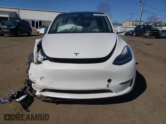 2021 Tesla Model Y Long Range with VIN 5YJYGDEE5MF118045, listed as a Copart auction lot 50790065 with 43,704 mi miles and Salvage Title. Bid and sale history available at DreamBid. Image 5.