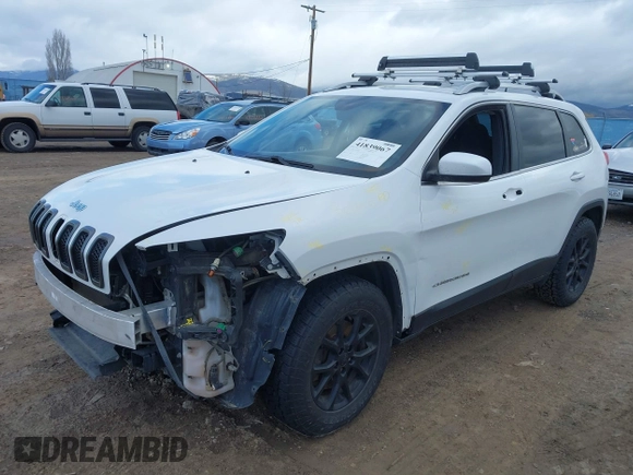 2017 Jeep Cherokee Latitude with VIN 1C4PJMCS7HW588228, listed as a IAAI auction lot 41839067 with 212,876 mi miles. Bid and sale history available at carsss.com. Image 18.