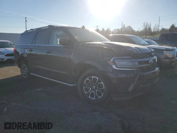 2023 Ford Expedition Max XLT z VIN 1FMJK1J87PEA51321, wystawiony jako Copart lot #47308885 z przebiegiem 10 310 mil mil oraz Czysty tytuł • Clean title. Historia ofert i sprzedaży dostępna na DreamBid. Obrazek 4.