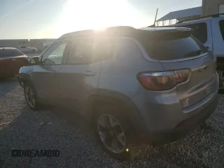 2020 Jeep Compass Limited with VIN 3C4NJCCBXLT165868, listed as a Copart auction lot 84525004 with 113,274 mi miles and Salvage title. Bid and sale history available at DreamBid. Image 2.