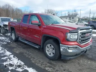 2018 GMC Sierra 1500 SLE z VIN 1GTV2MEC8JZ148081, wystawiony jako IAAI lot #41638769 z przebiegiem 168 946 mil mil oraz . Historia ofert i sprzedaży dostępna na DreamBid. Obrazek 1.