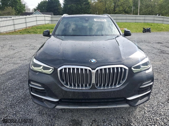 2021 BMW X5 sDrive40i with VIN 5UXCR4C06M9H52522, listed as a Copart auction lot 53038075 with 108,218 mi miles and Clean Title. Bid and sale history available at carsss.com. Image 5.