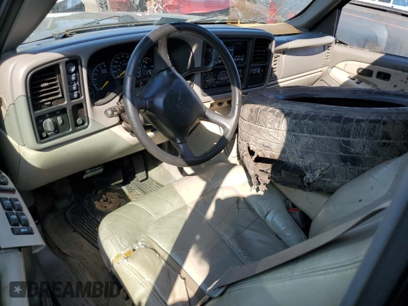 2000 Chevrolet Suburban LT with VIN 3GNFK16T2YG200100, listed as a Copart auction lot 70187684 with 0 mi miles and Salvage Title. Bid and sale history available at carsss.com. Image 8.