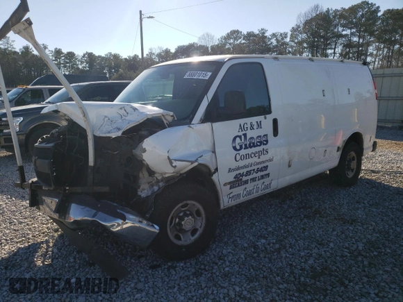 2012 Chevrolet Express Cargo z VIN 1GCWGFCAXC1184326, wystawiony jako Copart lot #88801015 z przebiegiem 393 415 mil mil oraz Szkoda całkowita • Salvage title. Historia ofert i sprzedaży dostępna na DreamBid. Obrazek 1.