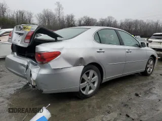 2005 Lexus ES 330 with VIN JTHBA30G455093490, listed as a Copart auction lot 44203855 with 137,264 mi miles and Salvage Title. Bid and sale history available at carsss.com. Image 3.