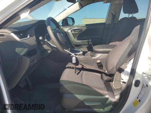 2023 Toyota RAV4 LE z VIN 2T3H1RFV2PW260008, wystawiony jako Copart lot #54177865 z przebiegiem 20 360 mil mil oraz Szkoda całkowita • Salvage title. Historia ofert i sprzedaży dostępna na DreamBid. Obrazek 7.