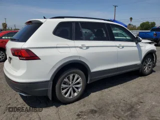 2020 Volkswagen Tiguan S z VIN 3VV1B7AX3LM152439, wystawiony jako Copart lot #53752395 z przebiegiem 48 362 mil mil oraz Szkoda całkowita • Salvage title. Historia ofert i sprzedaży dostępna na DreamBid. Obrazek 3.