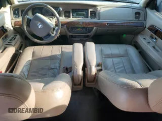 2005 Mercury Grand Marquis LS Premium z VIN 2MEFM75W45X636559, wystawiony jako Copart lot #54424415 z przebiegiem 129 643 mil mil oraz Szkoda całkowita • Salvage title. Historia ofert i sprzedaży dostępna na DreamBid. Obrazek 8.