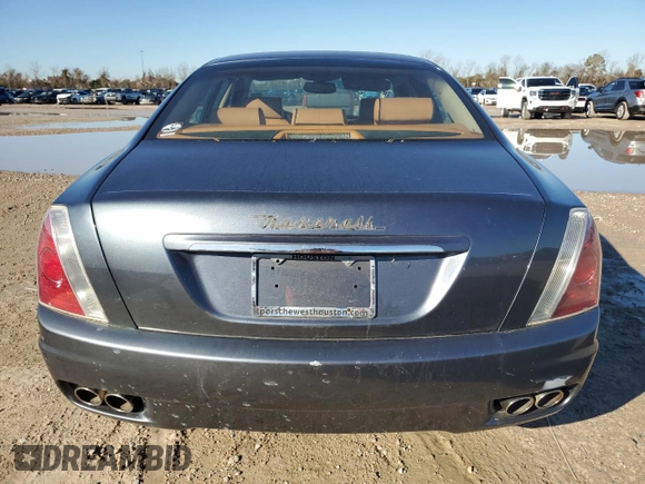 2006 Maserati Quattroporte z VIN ZAMCE39A860026491, wystawiony jako Copart lot #43785435 z przebiegiem 65 168 mil mil oraz Czysty tytuł • Clean title. Historia ofert i sprzedaży dostępna na DreamBid. Obrazek 6.