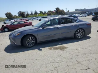 2020 Lexus ES 350 с VIN 58ADZ1B18LU068809, выставлен на аукционе Copart как лот 55428025 с пробегом 12 173 миль миль и Чистый • Clean title. История ставок и продаж доступна на DreamBid. Изображение 1.