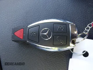 2012 Mercedes-Benz S 550 z VIN WDDNG7DB9CA461272, wystawiony jako IAAI lot #41376537 z przebiegiem 77 138 mil mil oraz . Historia ofert i sprzedaży dostępna na DreamBid. Obrazek 11.