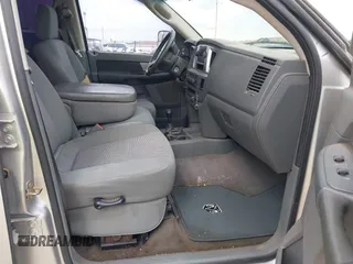 2007 Dodge Ram 2500 SLT with VIN 3D7KS28C67G740421, listed as a IAAI auction lot 42108076 with 402,925 mi miles. Bid and sale history available at carsss.com. Image 5.