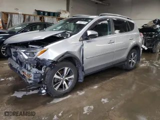 2018 Toyota RAV4 XLE with VIN 2T3RFREVXJW714634, listed as a Copart auction lot 79081164 with 53,689 mi miles and Salvage Title. Bid and sale history available at carsss.com. Image 1.