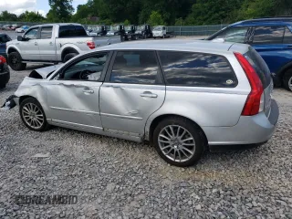 2010 Volvo V50 с VIN YV1382MW9A2541273, выставлен на аукционе Copart как лот 58173965 с пробегом 210 106 миль миль и Списание • Salvage title. История ставок и продаж доступна на DreamBid. Изображение 2.