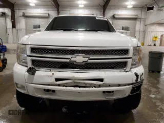 2012 Chevrolet Silverado 1500 LT with VIN 3GCPKSE72CG237017, listed as a Copart auction lot 49901985 with 236,101 mi miles and Salvage Title. Bid and sale history available at DreamBid. Image 5.