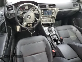2020 Volkswagen Golf TSI z VIN 3VWG57AU3LM002074, wystawiony jako Copart lot #50687535 z przebiegiem 113 393 mil mil oraz Szkoda całkowita • Salvage title. Historia ofert i sprzedaży dostępna na DreamBid. Obrazek 8.