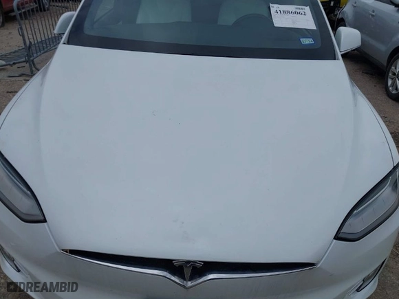 2020 Tesla Model X Long Range with VIN 5YJXCBE23LF233484, listed as a IAAI auction lot 41886062 with 1 mi miles. Bid and sale history available at carsss.com. Image 10.