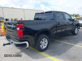 2025 Chevrolet Silverado 1500 LT with VIN 2GCPACEDXS1119156, listed as a IAAI auction lot 41747144 with 11,072 mi miles and . Bid and sale history available at DreamBid. Image 4.