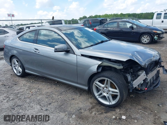 2013 Mercedes-Benz C 250 с VIN WDDGJ4HB3DF944912, выставлен на аукционе IAAI как лот 42411650 с пробегом 91 362 миль миль и . История ставок и продаж доступна на DreamBid. Изображение 1.