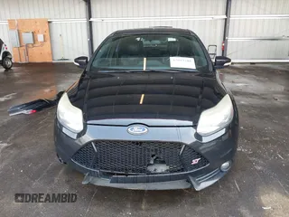 2013 Ford Focus ST z VIN 1FADP3L98DL234518, wystawiony jako IAAI lot #42093388 z przebiegiem 177 026 mil mil oraz . Historia ofert i sprzedaży dostępna na DreamBid. Obrazek 13.
