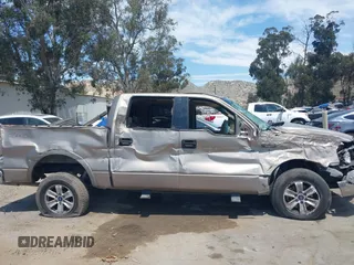 2004 Ford F-150 XLT with VIN 1FTPW14524KD13974, listed as a IAAI auction lot 42054083 with 282,090 mi miles and . Bid and sale history available at DreamBid. Image 12.