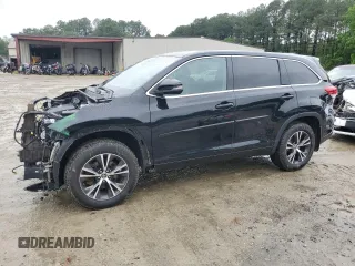 2017 Toyota Highlander LE with VIN 5TDBZRFHXHS444205, listed as a Copart auction lot 59698435 with 186,020 mi miles and Salvage title. Bid and sale history available at DreamBid. Image 1.