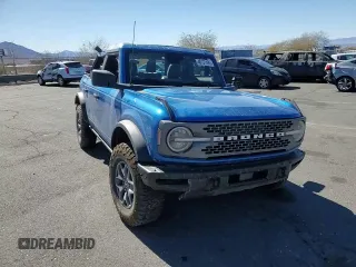 2021 Ford Bronco z VIN 1FMEE5DH6MLA74091, wystawiony jako Copart lot #46137495 z przebiegiem 54 780 mil mil oraz Szkoda całkowita • Salvage title. Historia ofert i sprzedaży dostępna na DreamBid. Obrazek 12.