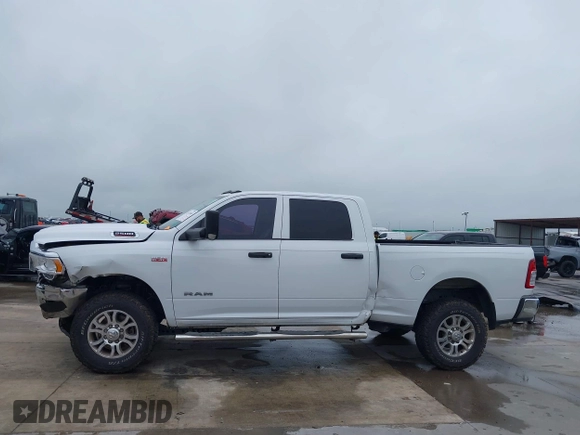 2020 Ram 2500 Tradesman z VIN 3C6UR5CJ4LG235002, wystawiony jako IAAI lot #42117169 z przebiegiem 170 299 mil mil oraz . Historia ofert i sprzedaży dostępna na DreamBid. Obrazek 15.