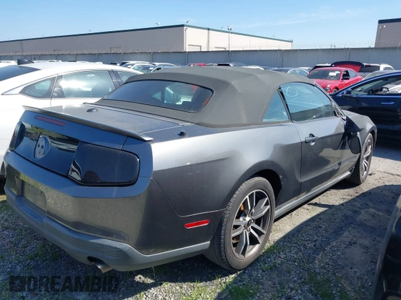 2010 Ford Mustang V6 с VIN 1ZVBP8EN7A5158408, выставлен на аукционе IAAI как лот 41601740 с пробегом 155 641 миль миль и . История ставок и продаж доступна на DreamBid. Изображение 4.