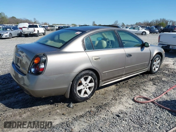 2003 Nissan Altima S with VIN 1N4AL11DX3C228986, listed as a IAAI auction lot 41767378 with 185,362 mi miles. Bid and sale history available at carsss.com. Image 4.