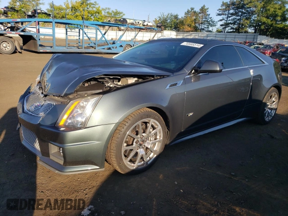 2013 Cadillac CTS-V z VIN 1G6DV1EP4D0125803, wystawiony jako Copart lot #70566514 z przebiegiem 95 769 mil mil oraz Szkody całkowita. Historia ofert i sprzedaży dostępna na DreamBid. Obrazek 1.
