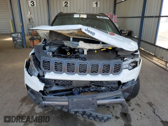 2024 Jeep Compass Trailhawk with VIN 3C4NJDDN1RT149839, listed as a Copart auction lot 61841965 with 29,038 mi miles and Clean title. Bid and sale history available at DreamBid. Image 5.